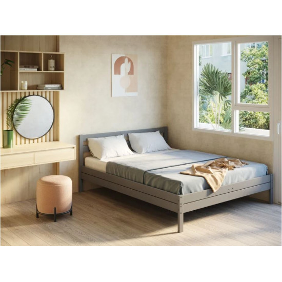 Двуспальная кровать из массива березы CLASSIC